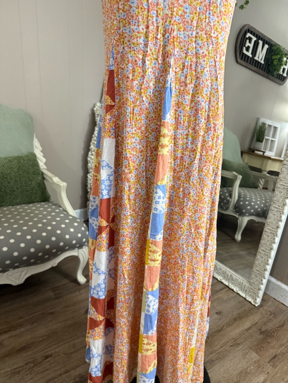 Billabong • Vintage Gal Patchwork FloralMaxi Dress - Picture 8 of 16